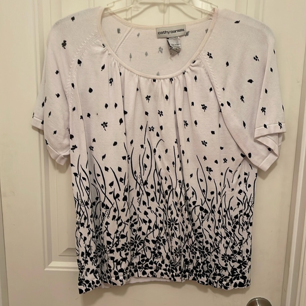 CD Daniels Black & White Short Sleeve Sweater Women’s Size 1X gradating‎ pattern